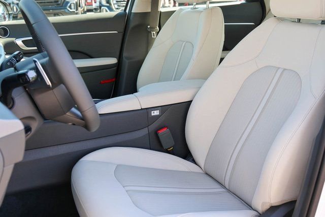 New 2026 Hyundai Sonata SEL image 8