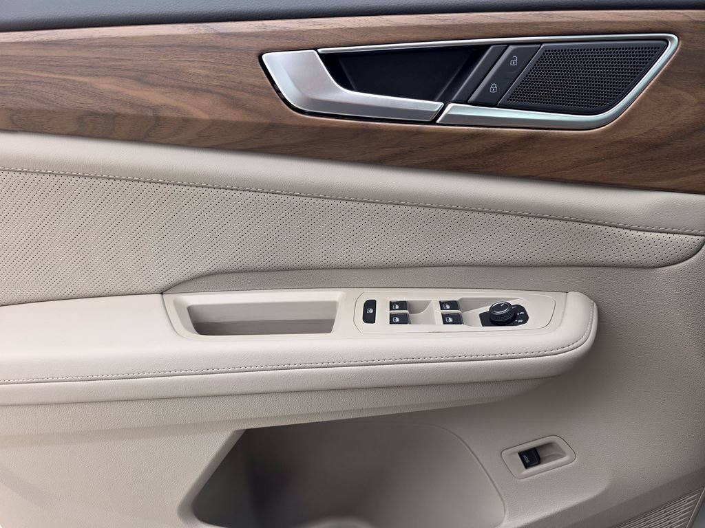 New 2026 Volkswagen Atlas SE FWD image 17