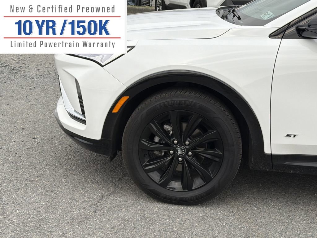 Used 2025 Buick Envista Sport Touring image 11