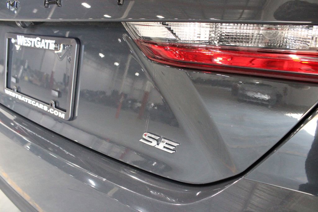 Used 2025 Toyota Camry SE image 40