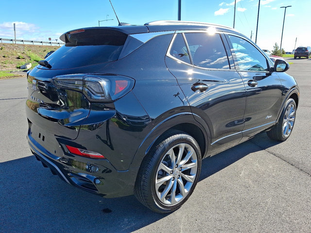 Used 2025 Buick Encore GX Avenir w/ Avenir Convenience Package AWD/4WD image 7