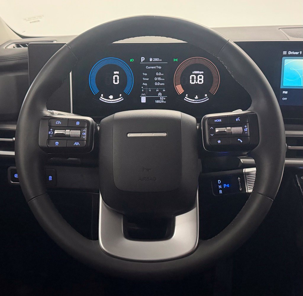 Used 2024 Hyundai Santa Fe SE FWD image 16