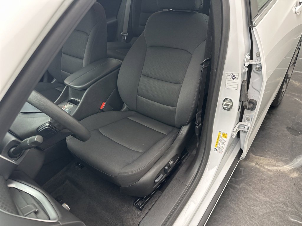 Used 2024 Chevrolet Malibu LT image 15