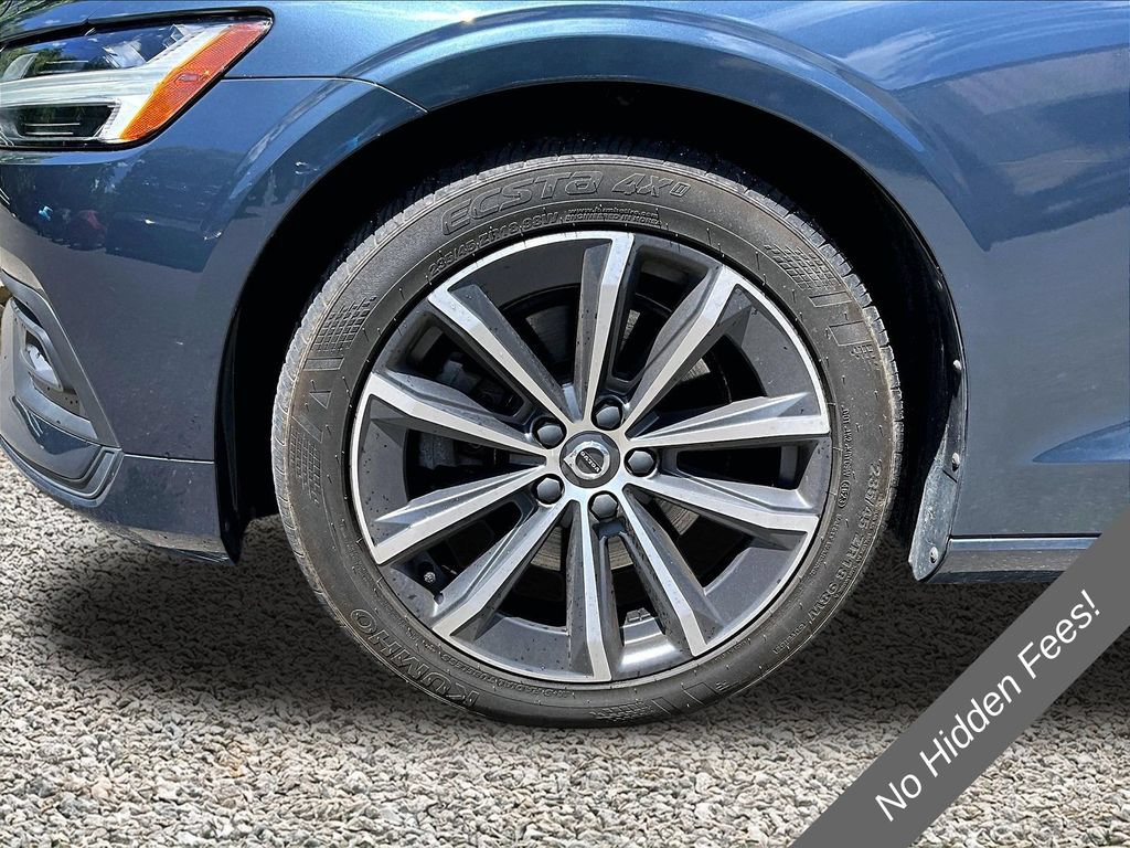 Used 2021 Volvo S60 T5 Momentum FWD image 9