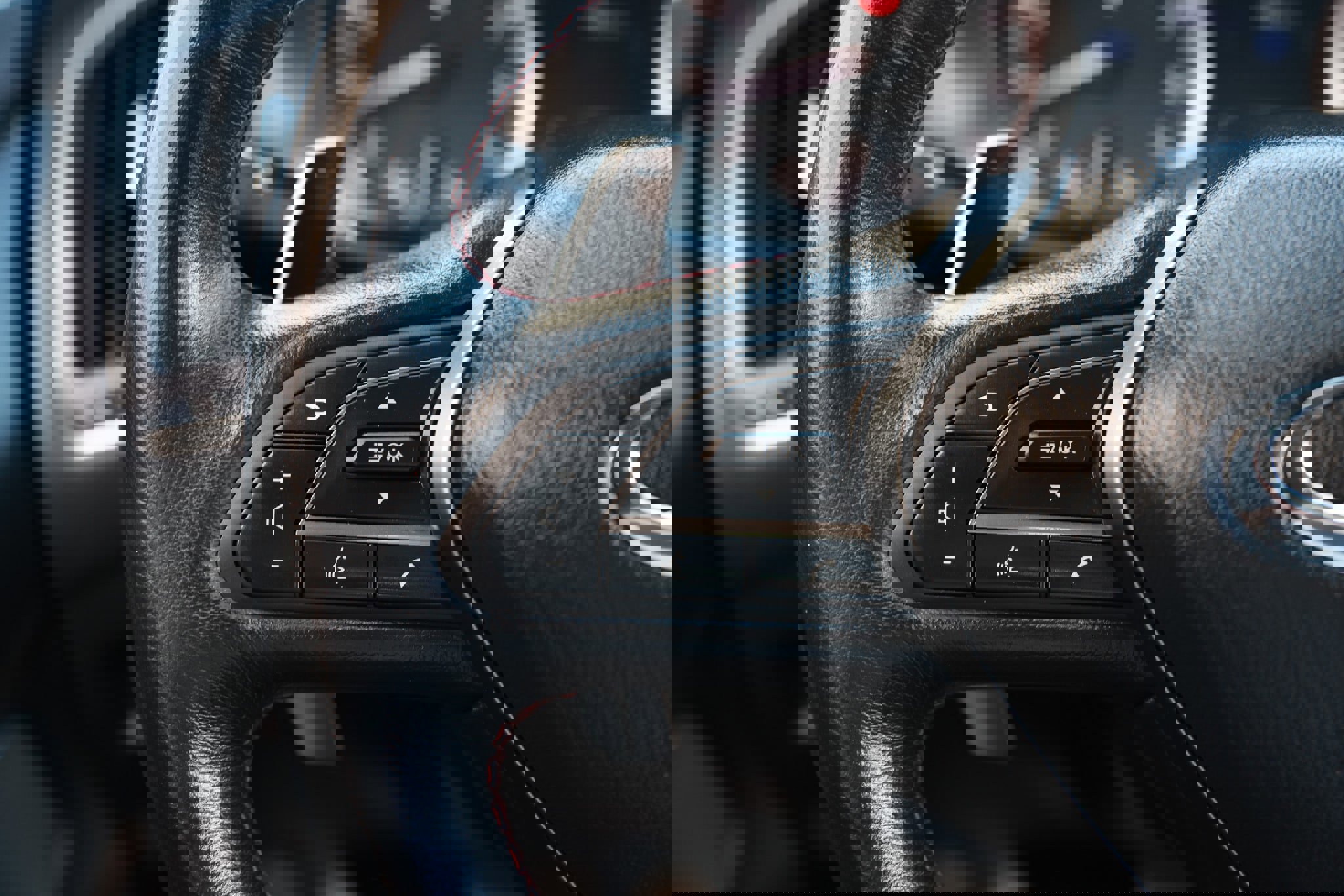 Used 2018 INFINITI Q50 Red Sport 400 w/ Sensory Package (Sport) image 34