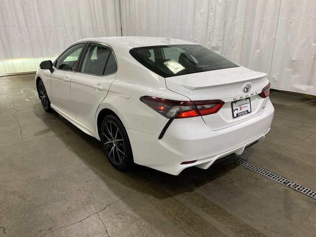 Certified 2023 Toyota Camry SE image 6