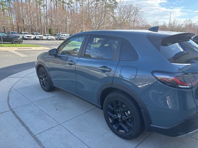 Certified 2023 Honda HR-V Sport image 9