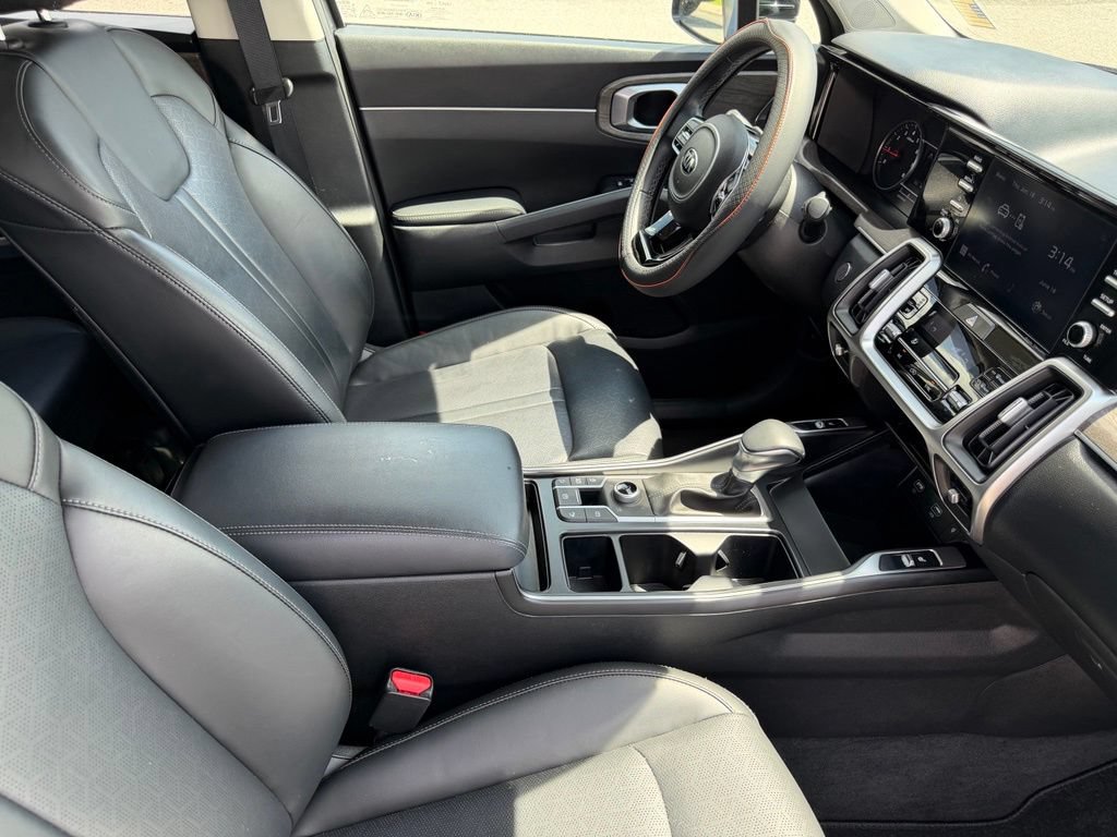 Used 2021 Kia Sorento EX w/ Panoramic Sunroof Package AWD/4WD image 15