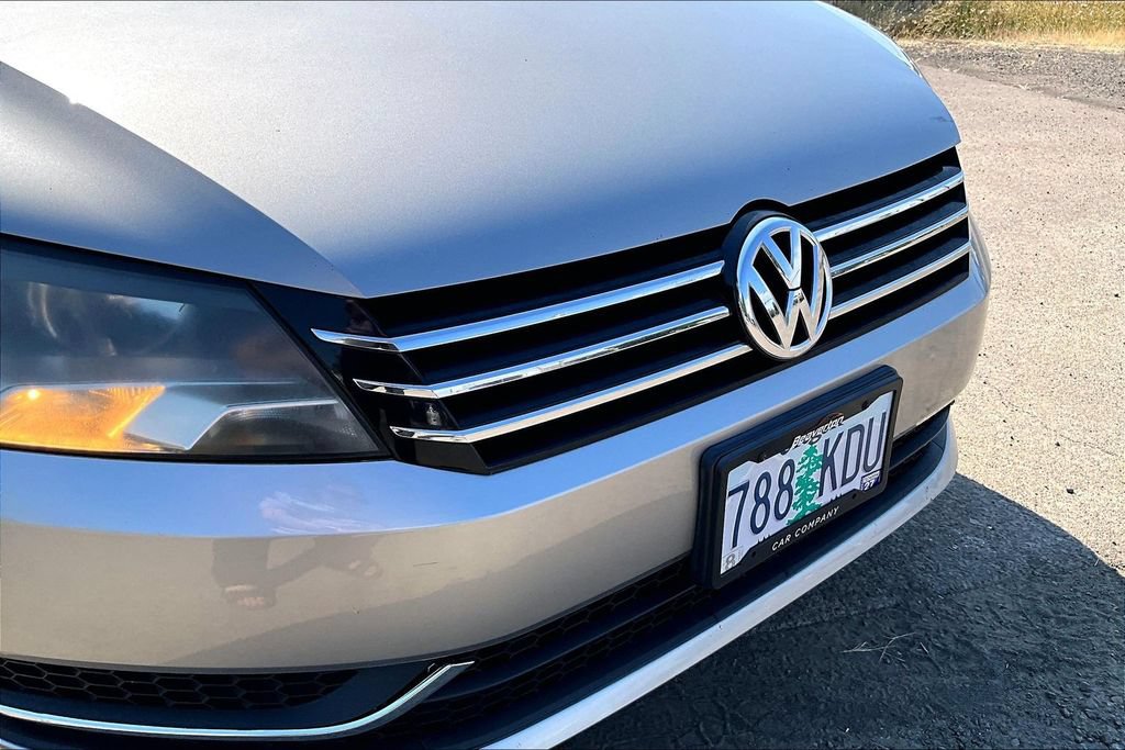 Used 2013 Volkswagen Passat 2.5 S FWD image 31