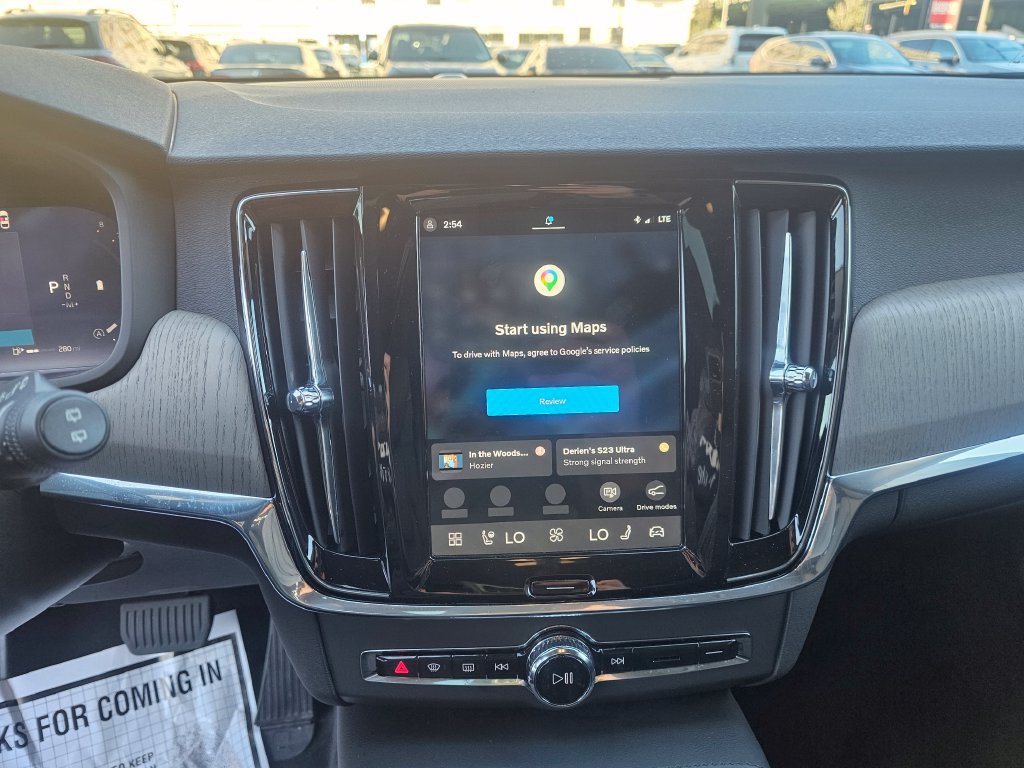 Certified 2025 Volvo V90 B6 Cross Country Plus AWD/4WD image 47