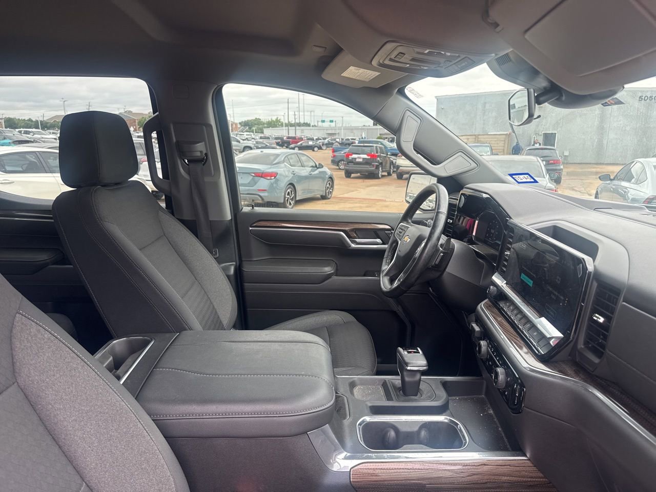 Used 2025 Chevrolet Silverado 1500 LT w/ Texas Edition Plus RWD image 27
