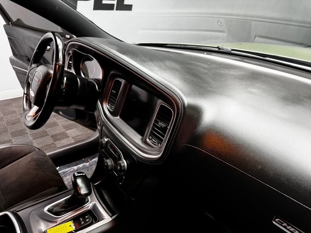 Used 2020 Dodge Charger R/T w/ Plus Group RWD image 53