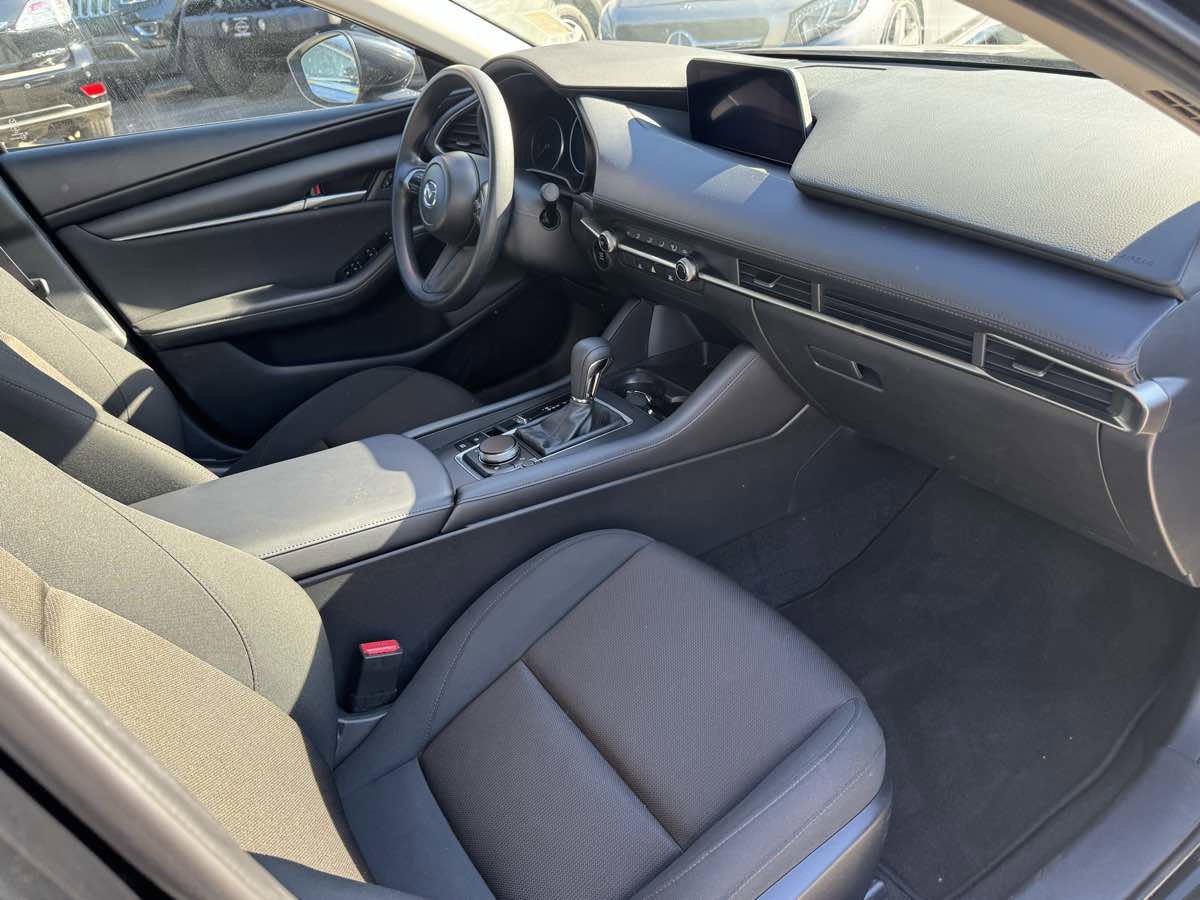 Used 2025 MAZDA MAZDA3 s image 10