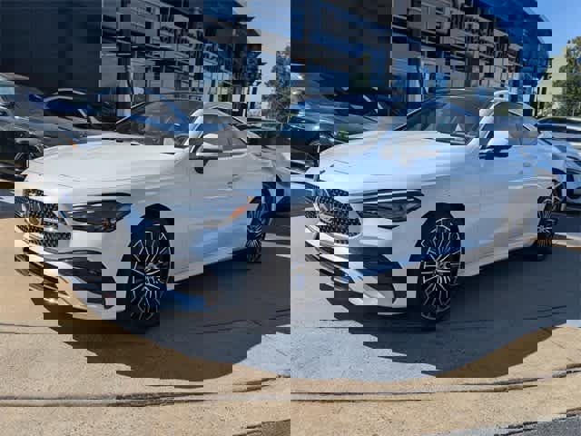 New 2026 Mercedes-Benz CLE 300 4MATIC Coupe image 4