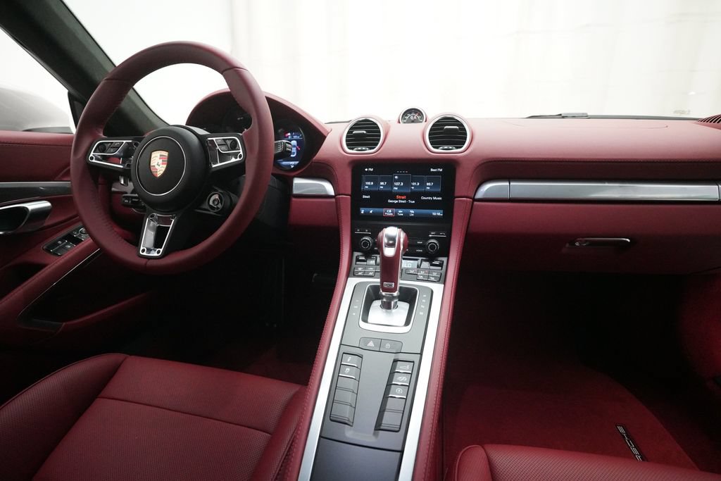 Certified 2025 Porsche 718 Cayman GTS RWD image 17