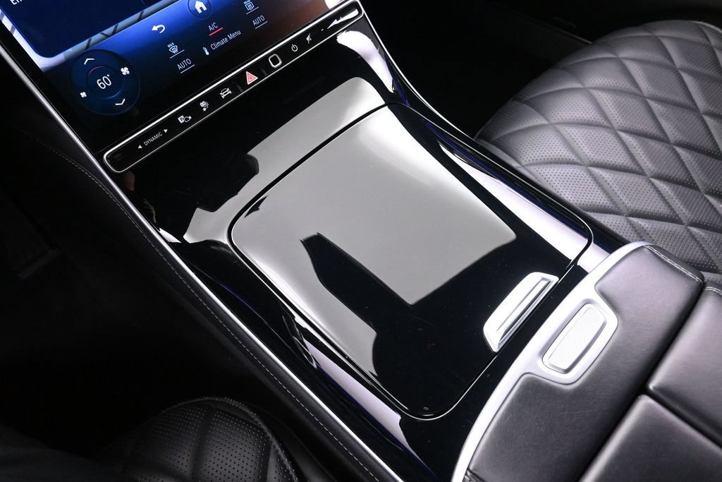 Used 2024 Mercedes-Benz S 580e 4MATIC Sedan image 53
