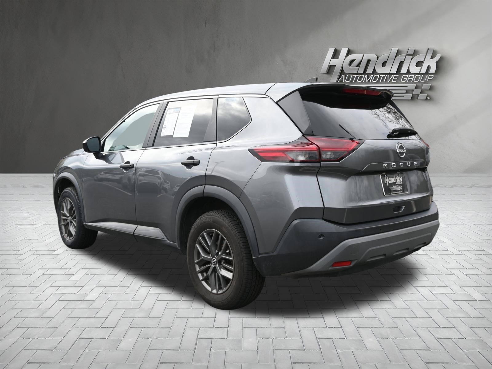 Used 2023 Nissan Rogue S image 7