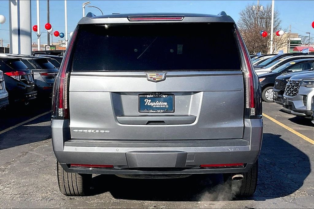 Used 2019 Cadillac Escalade Platinum image 3