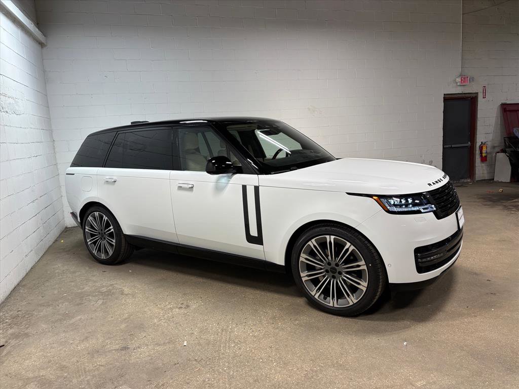 Used 2025 Land Rover Range Rover Long Wheelbase SE image 5