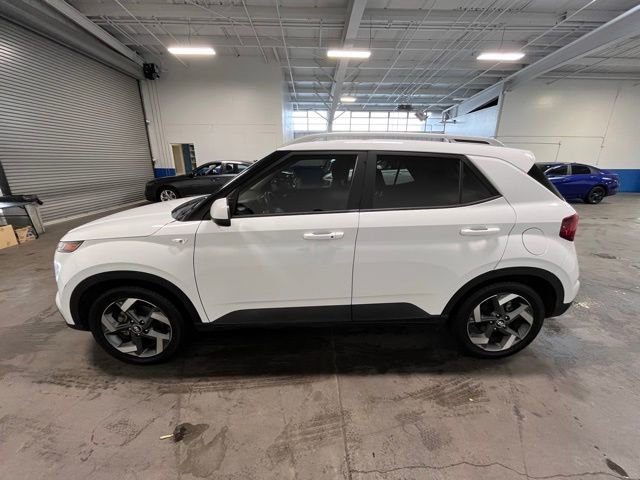 Used 2020 Hyundai Venue SEL w/ Convenience + Premium Package image 6