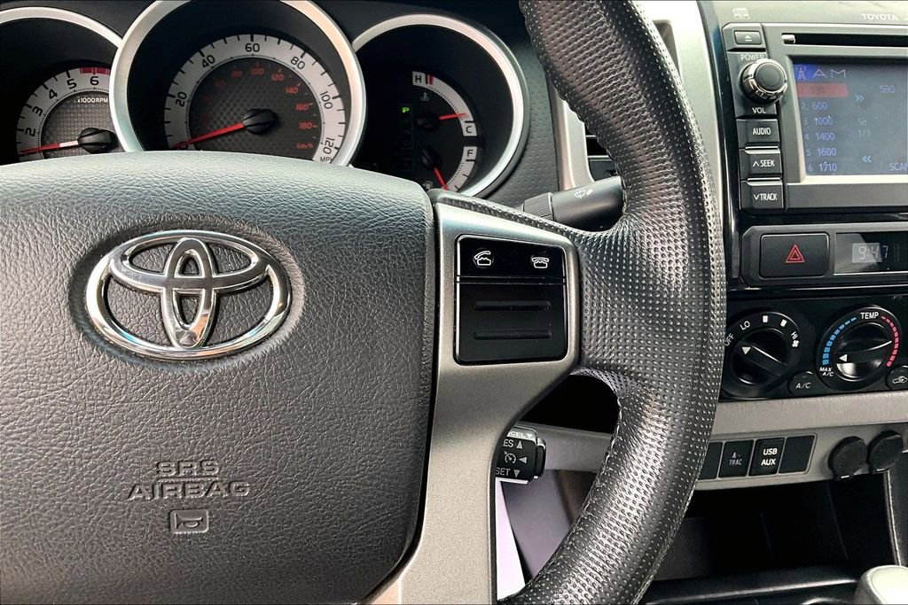 Used 2013 Toyota Tacoma 4x4 Access Cab V6 w/ TRD Off-Road Pkg image 18