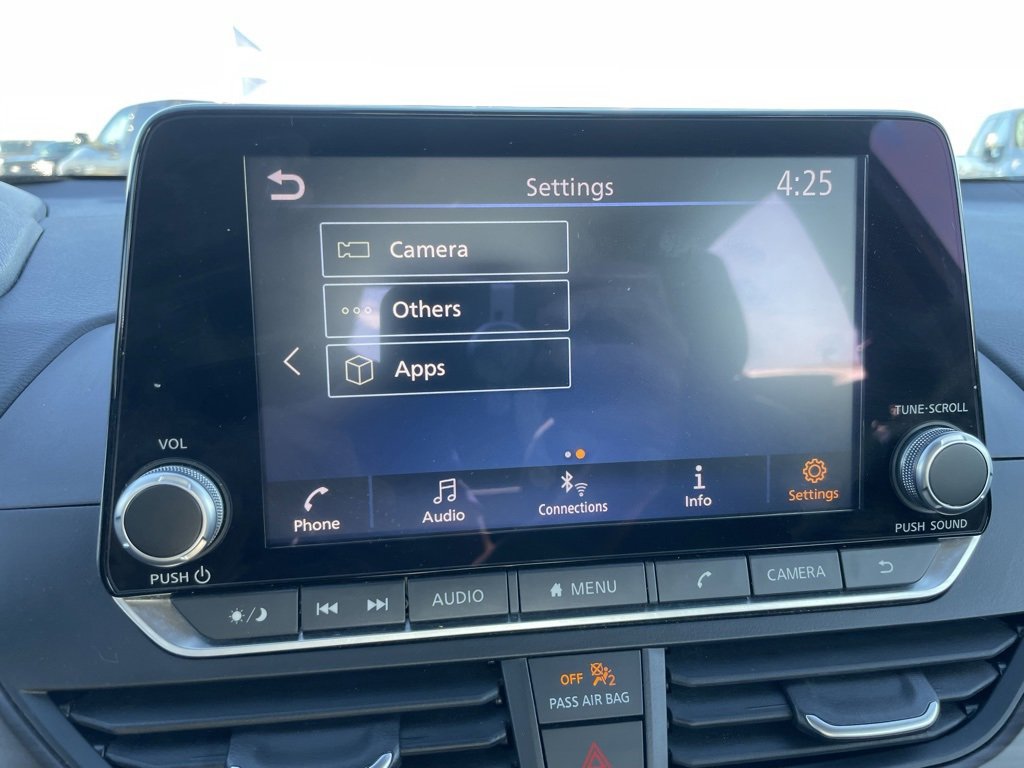 Used 2024 Nissan Altima 2.5 SV image 18