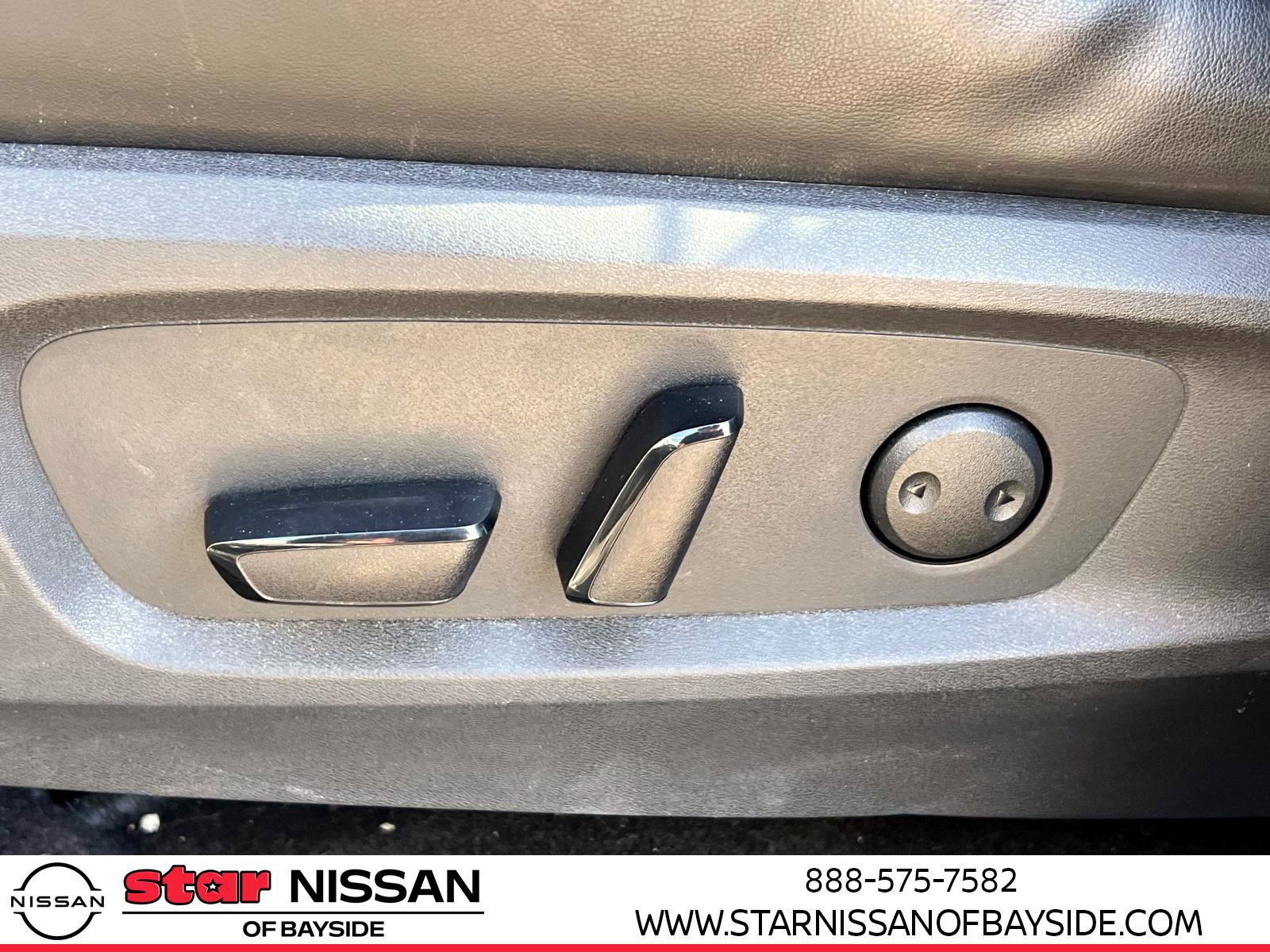 Used 2023 Nissan Pathfinder Platinum w/ Lighting Package (N93) image 17