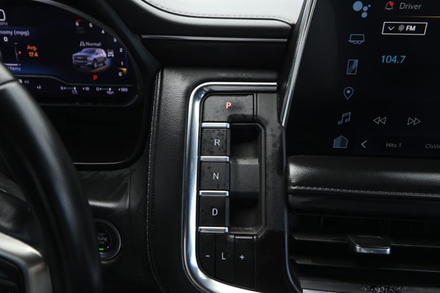 Used 2024 Chevrolet Tahoe LT AWD/4WD image 16