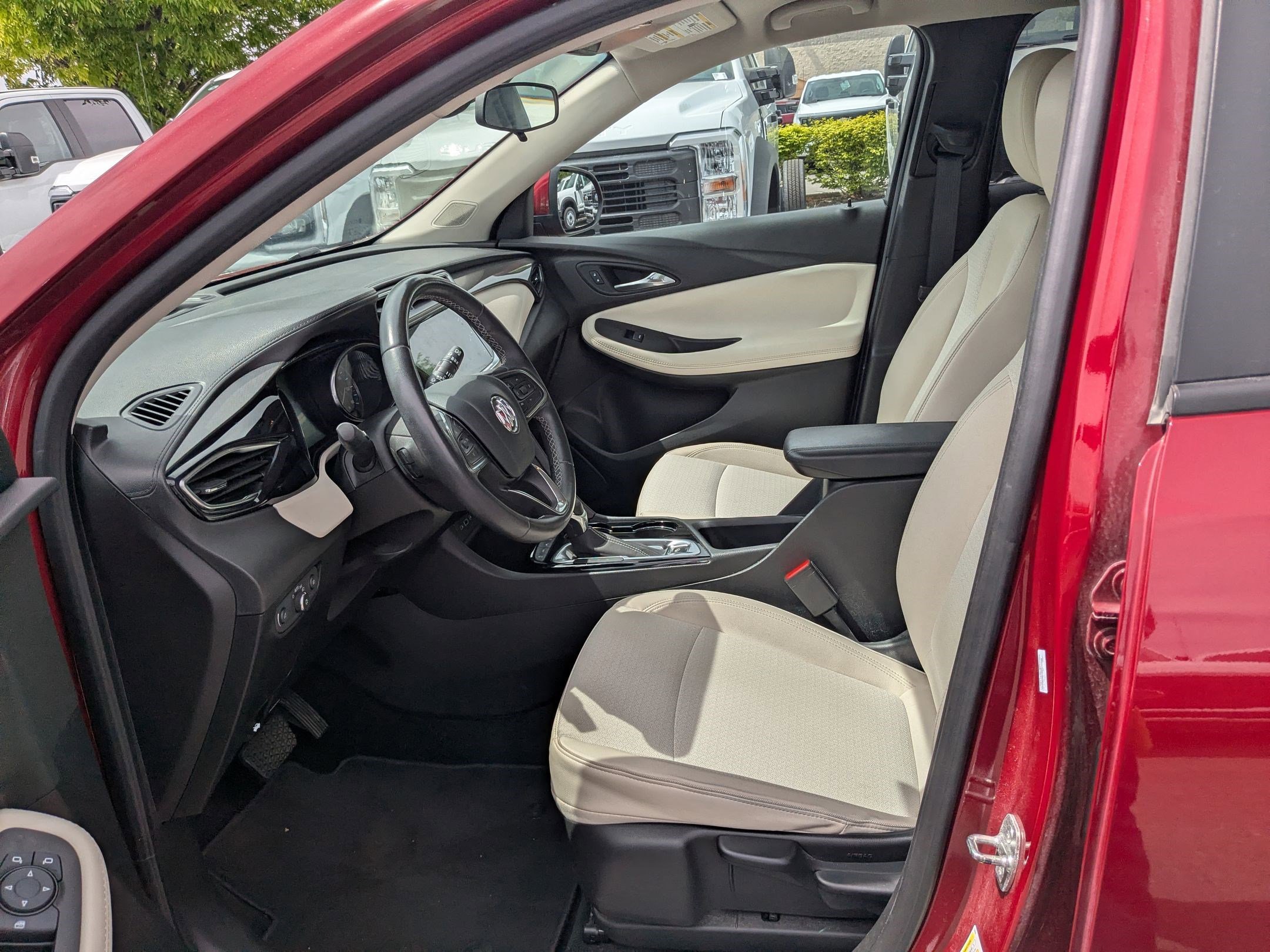 Used 2021 Buick Encore GX Preferred AWD/4WD image 18