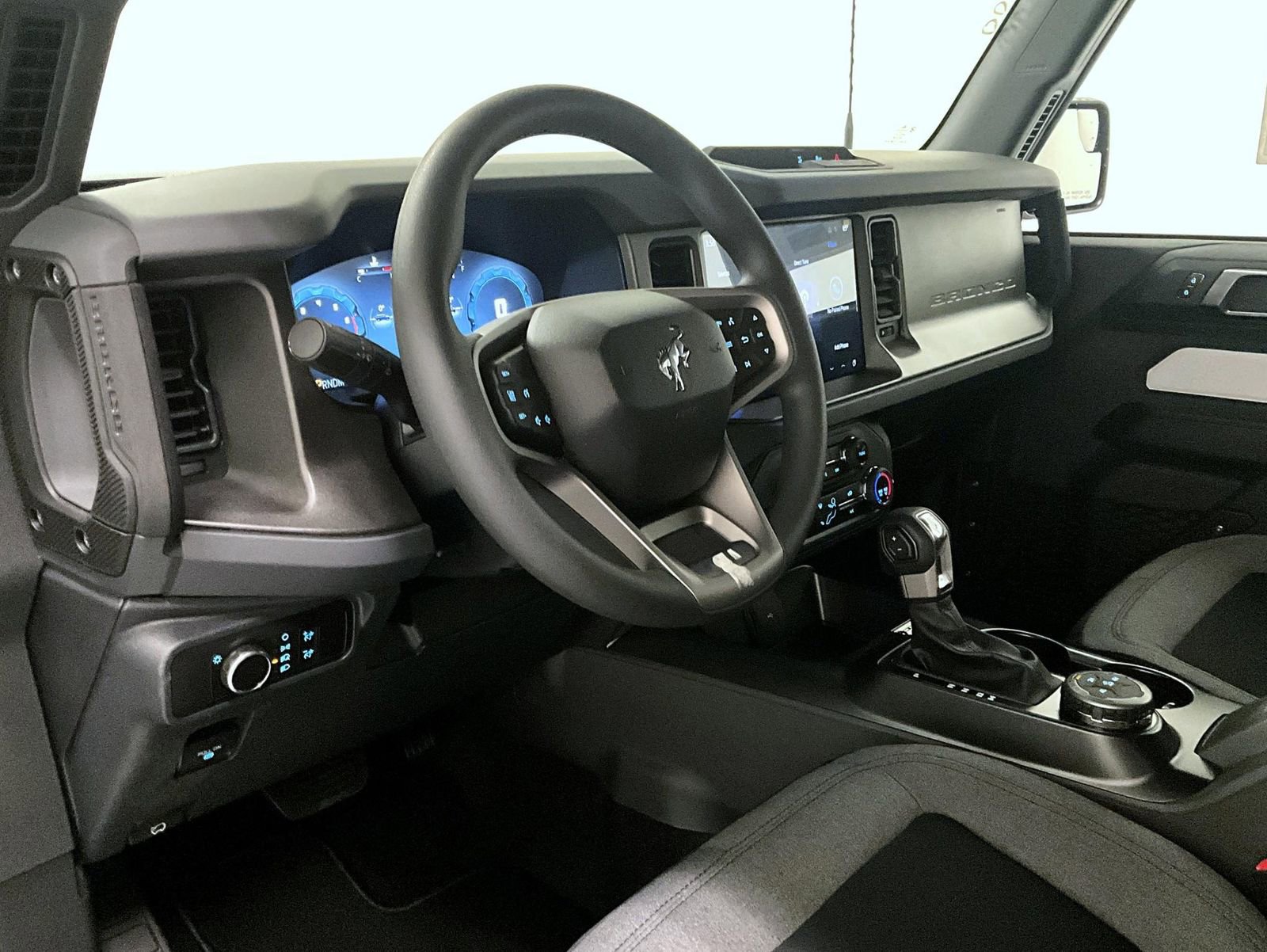 New 2025 Ford Bronco Base image 12