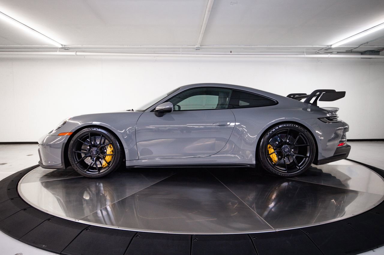 Used 2022 Porsche 911 GT3 RWD image 2