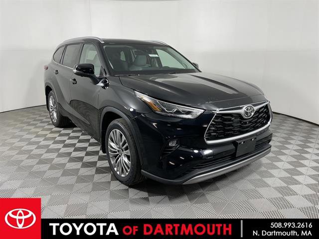 New 2026 Toyota Highlander Platinum