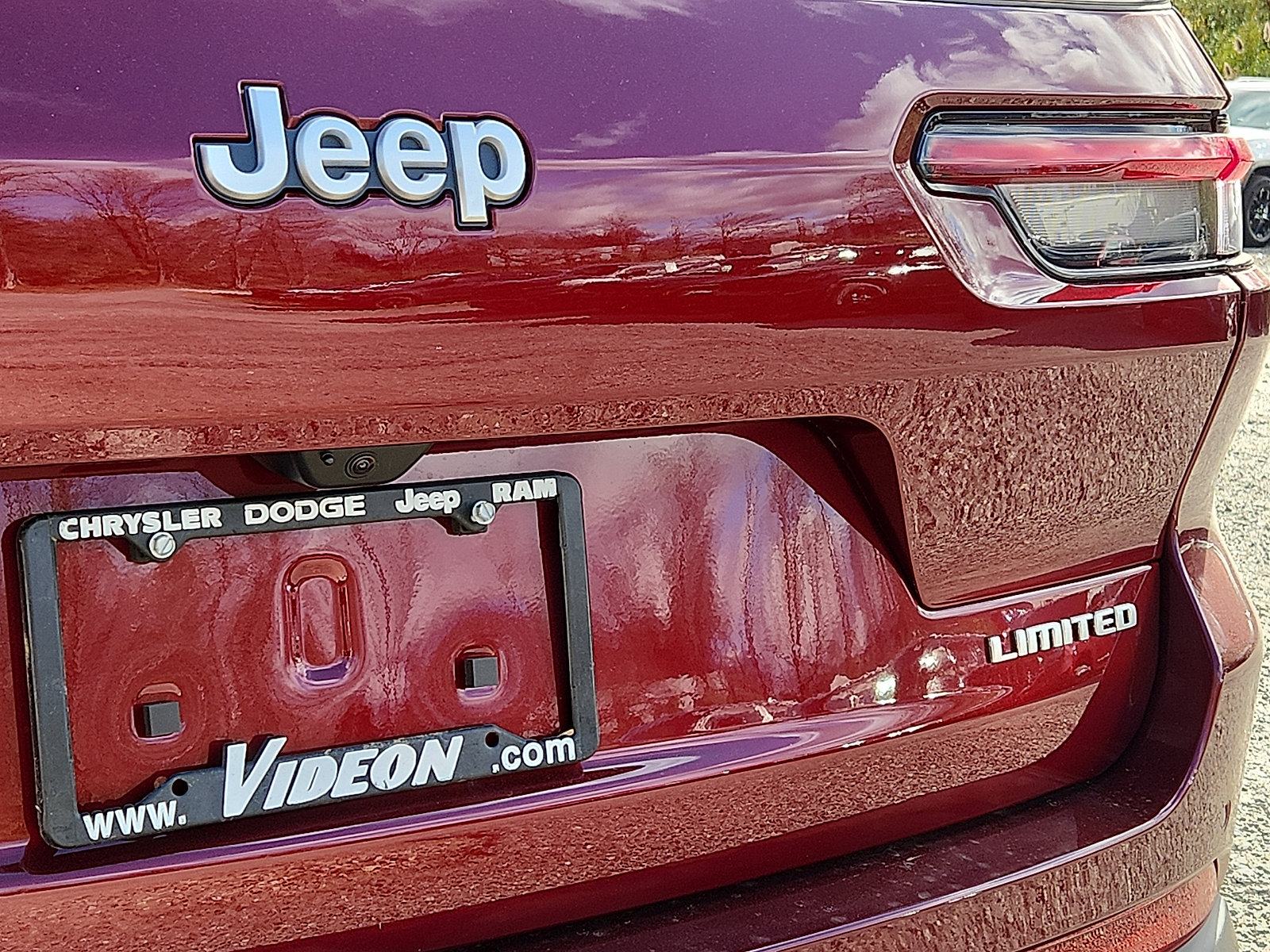 New 2025 Jeep Grand Cherokee L Limited w/ Luxury Tech Group II AWD/4WD image 19