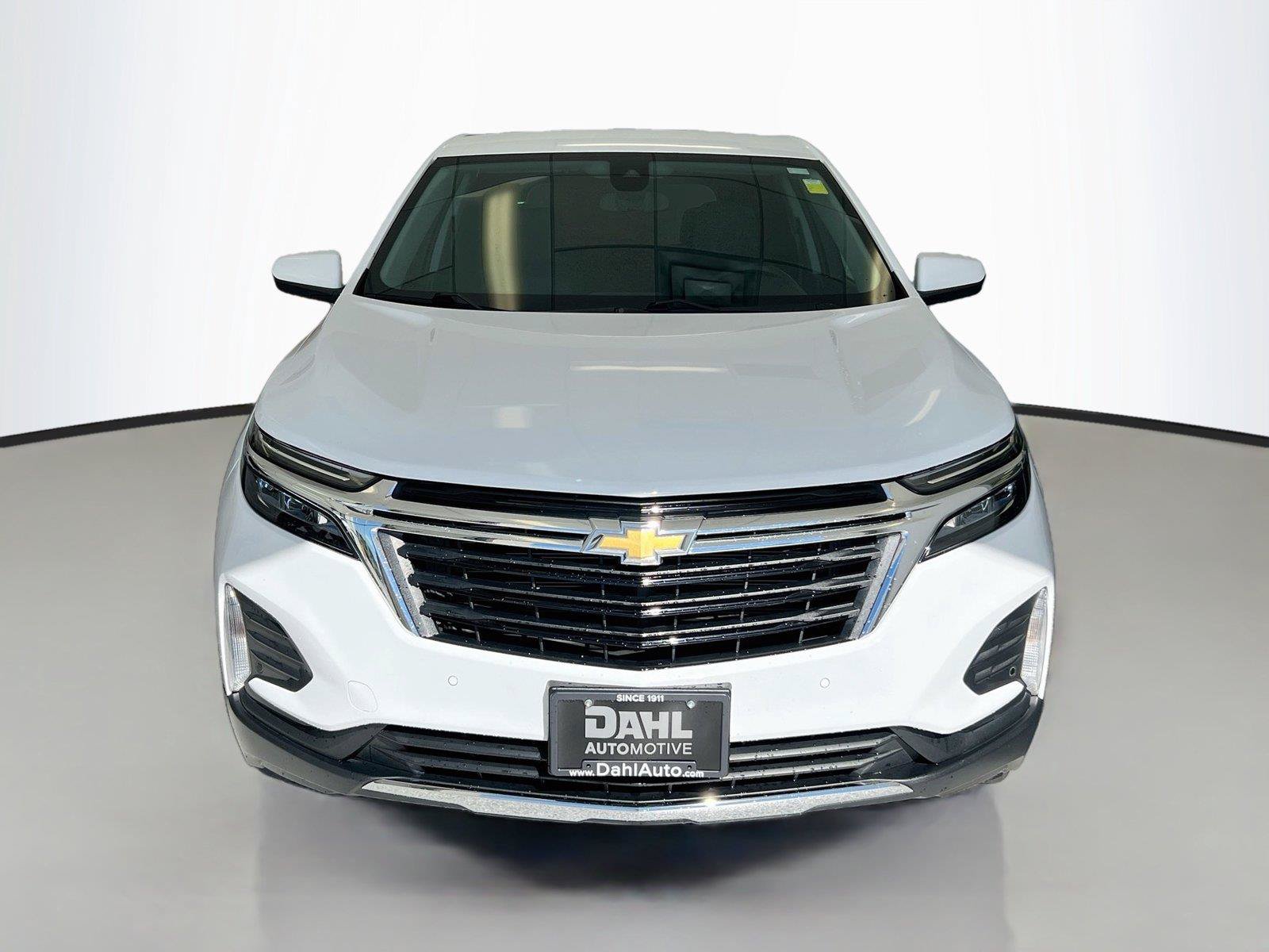 Used 2024 Chevrolet Equinox LT w/ LPO, Floor Liner Package FWD image 3