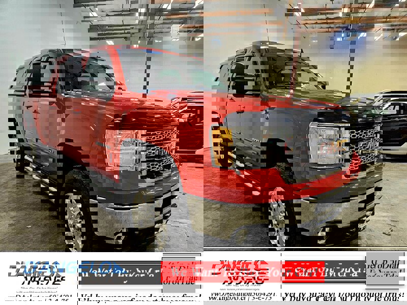 Used 2013 GMC Sierra 2500 SLT w/ Suspension Package, Off-Road image 10