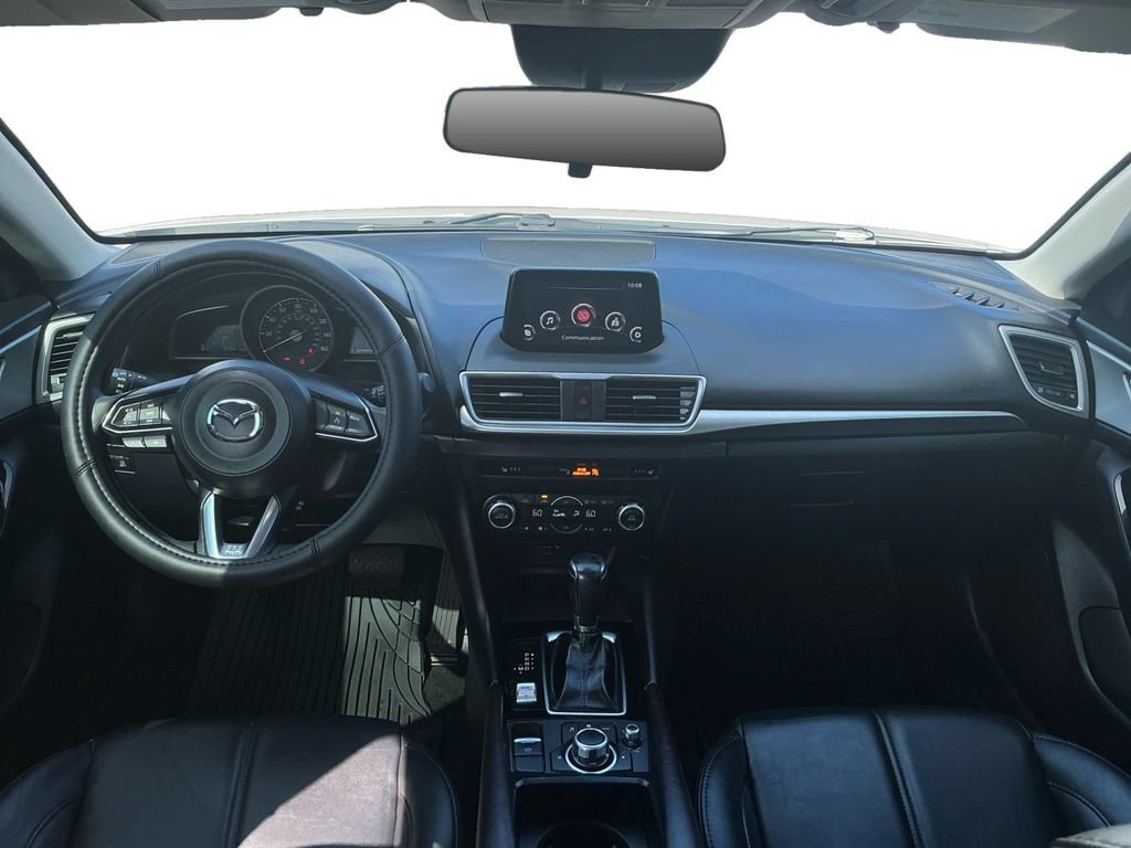 Used 2018 MAZDA MAZDA3 Touring FWD image 17