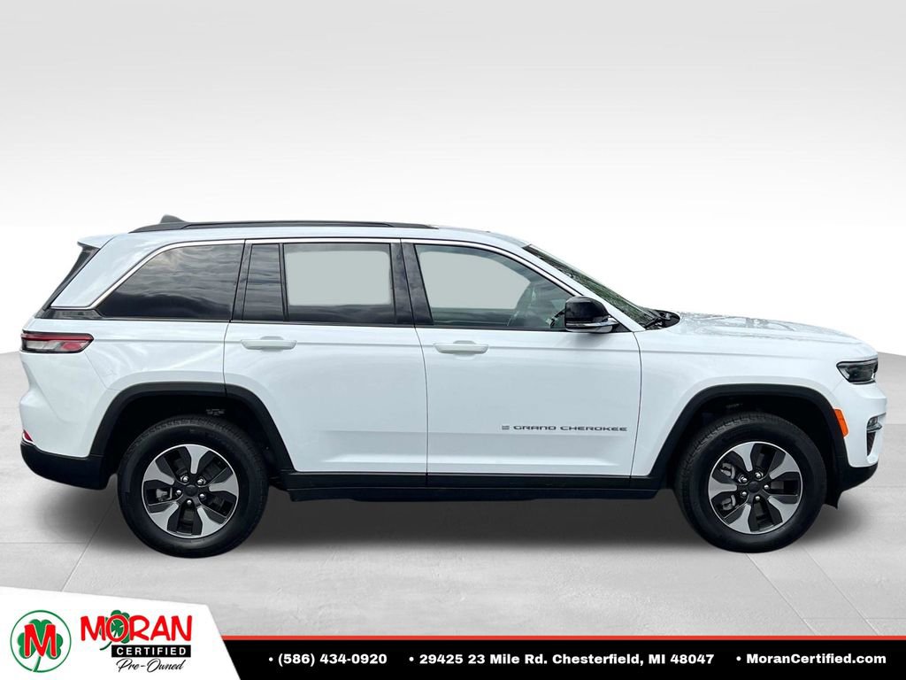 Used 2025 Jeep Grand Cherokee Limited 4xe AWD/4WD image 6