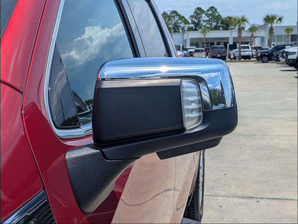 Used 2021 GMC Sierra 1500 SLT w/ SLT Convenience Package AWD/4WD image 11