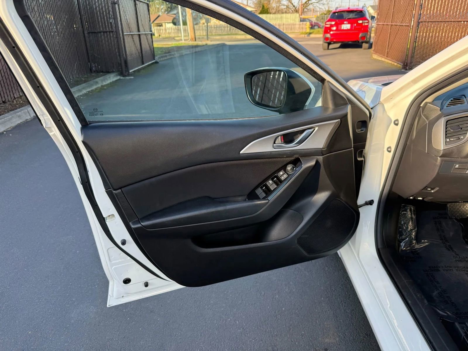 Used 2017 MAZDA MAZDA3 Sport image 9