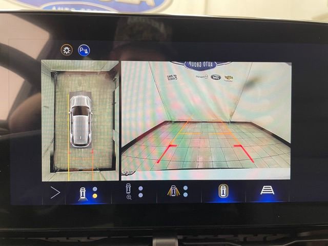 New 2026 Chevrolet Equinox LT w/ Safety and Technology Package AWD/4WD image 6