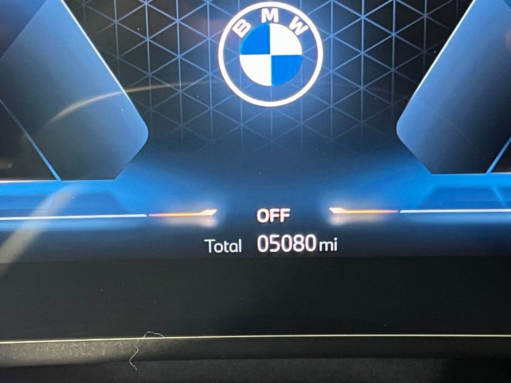 Used 2025 BMW X2 xDrive28i w/ Technology Package image 2