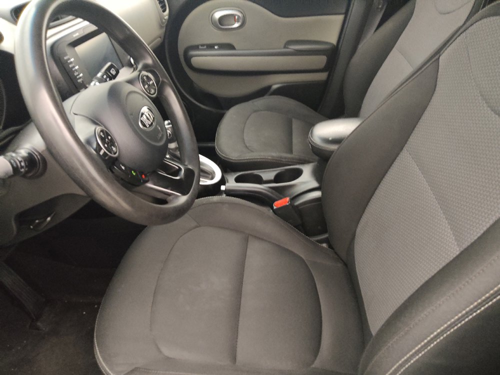 Used 2019 Kia Soul + FWD image 17
