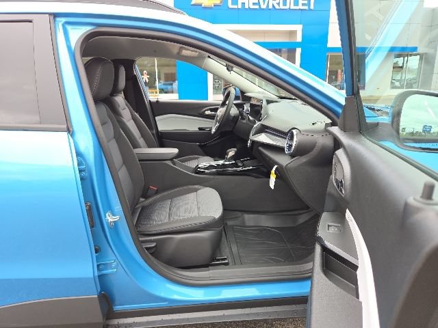 New 2026 Chevrolet Trax LT w/ Driver Confidence Package FWD image 44
