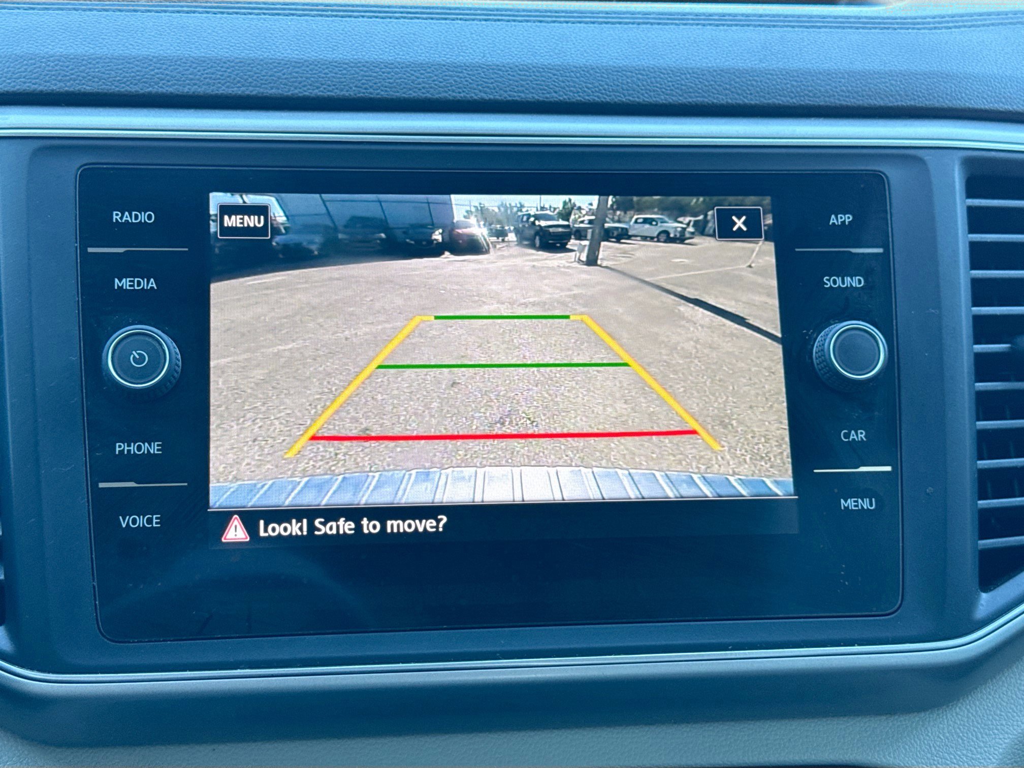 Used 2019 Volkswagen Atlas SE FWD image 31