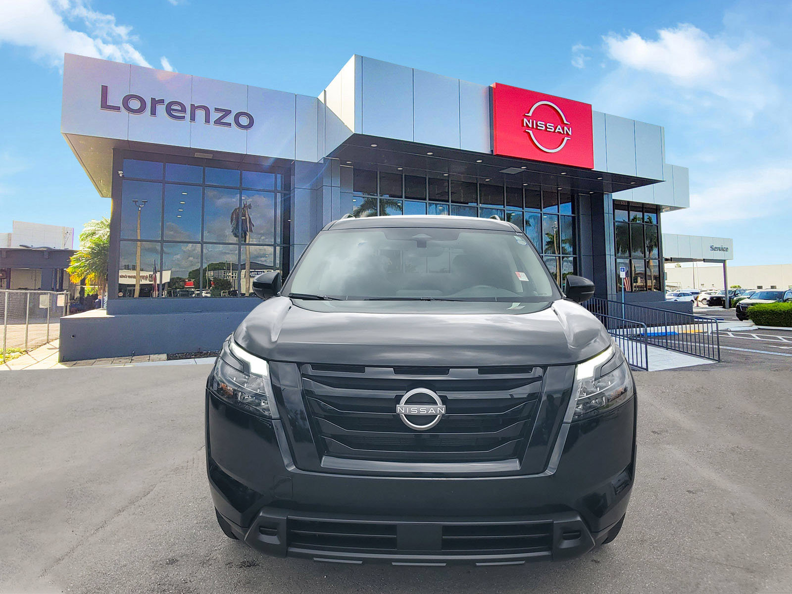 Certified 2025 Nissan Pathfinder SV w/ Black Appearance Package FWD image 2