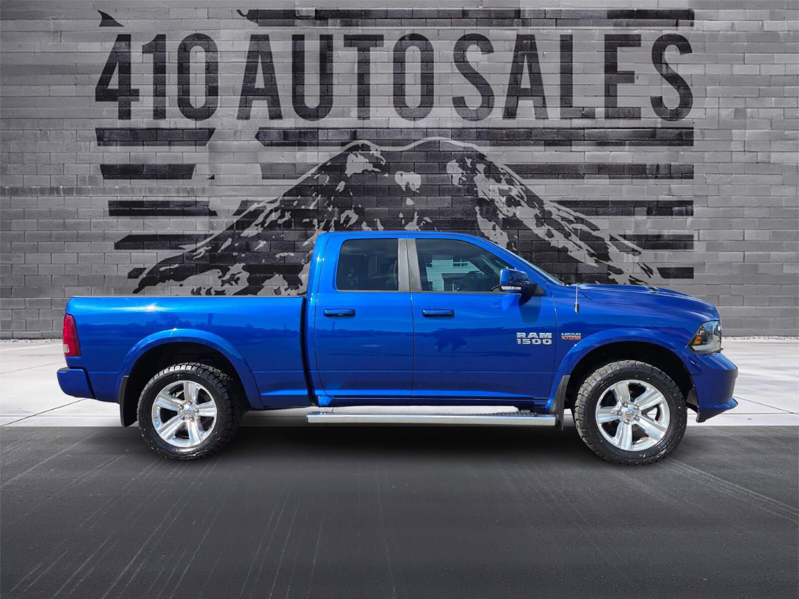 Used 2015 RAM 1500 Sport w/ Sport Premium Group AWD/4WD image 2