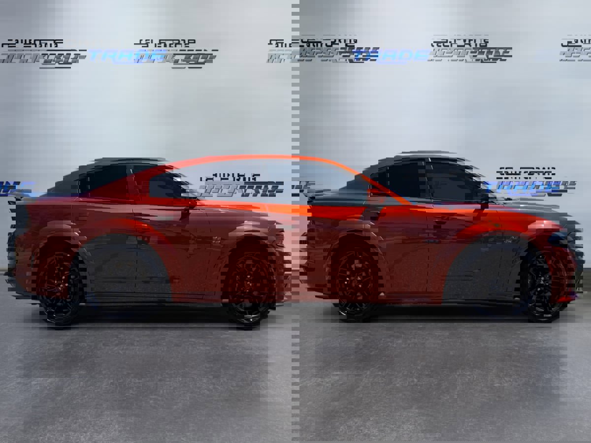 Used 2021 Dodge Charger Scat Pack image 4