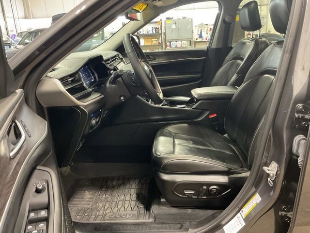 Used 2022 Jeep Grand Cherokee Limited 4xe w/ Luxury Tech Group II image 9