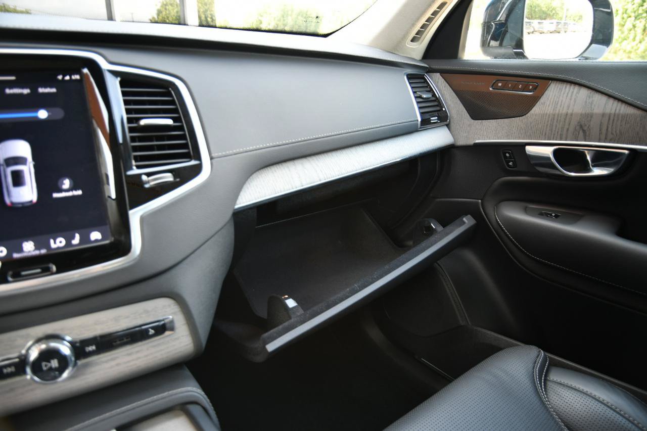 Used 2025 Volvo XC90 B6 Ultra w/ Lounge Package AWD/4WD image 27