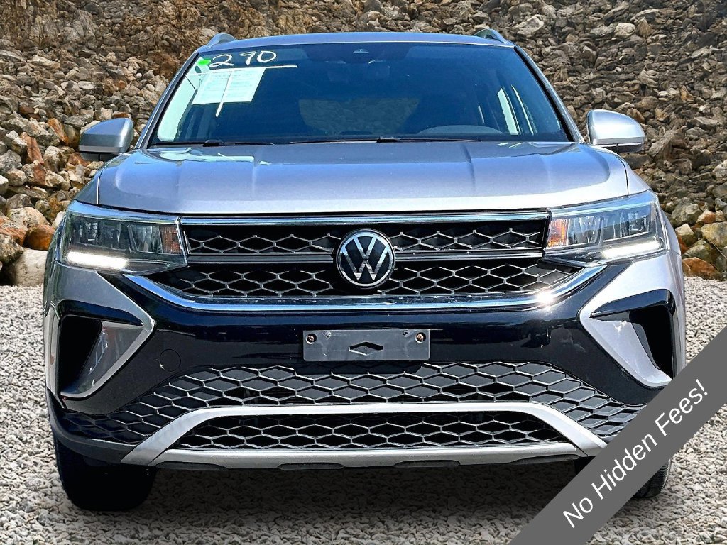 Used 2024 Volkswagen Taos SE AWD/4WD image 3